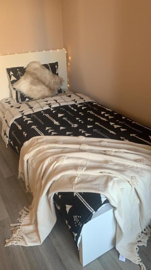 Vila Sunset Apartment Galaţi Екстериор снимка