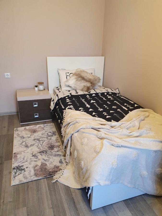 Vila Sunset Apartment Galaţi Екстериор снимка