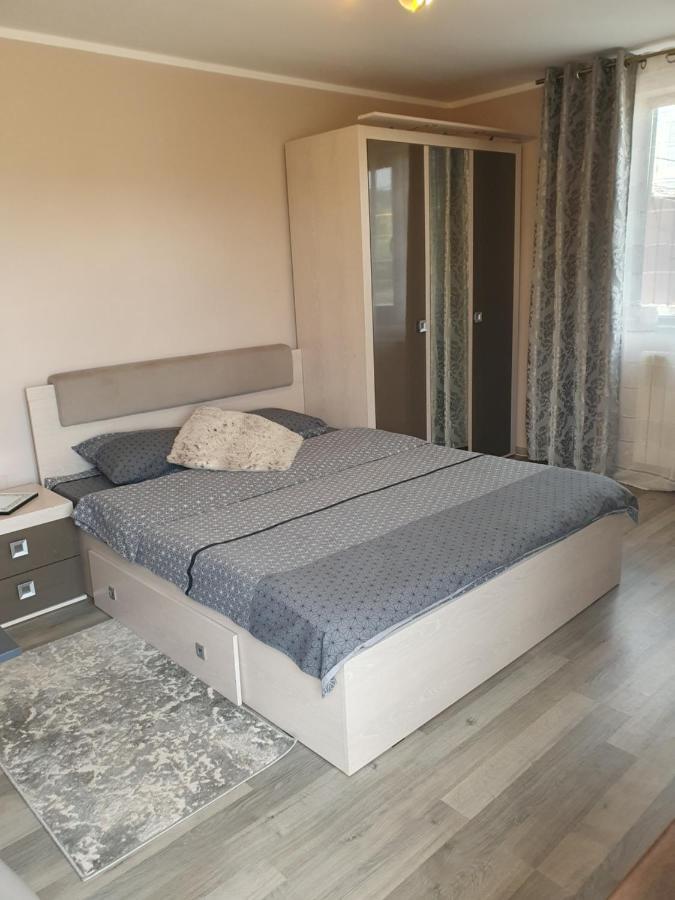 Vila Sunset Apartment Galaţi Екстериор снимка