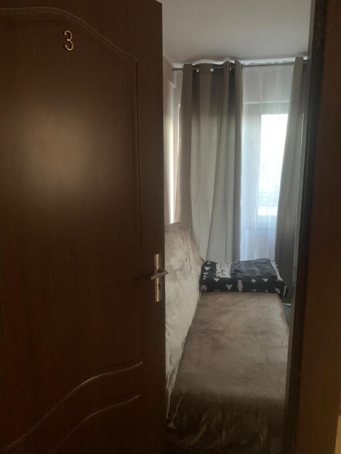 Vila Sunset Apartment Galaţi Екстериор снимка